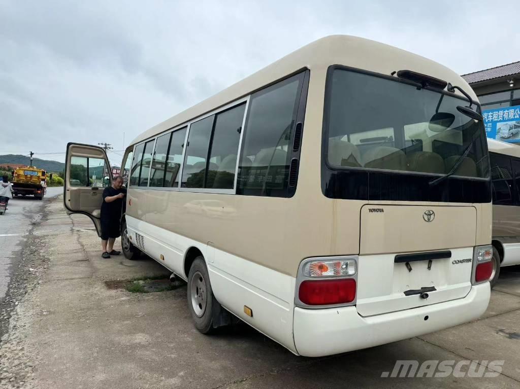 Toyota Coaster Bus Minibussit