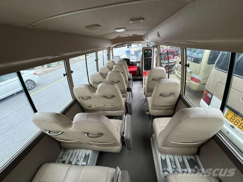 Toyota Coaster Bus Minibussit
