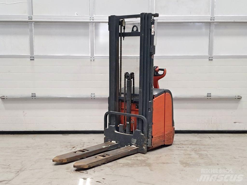 Linde L14 Käyden ajettavat pinoamistrukit