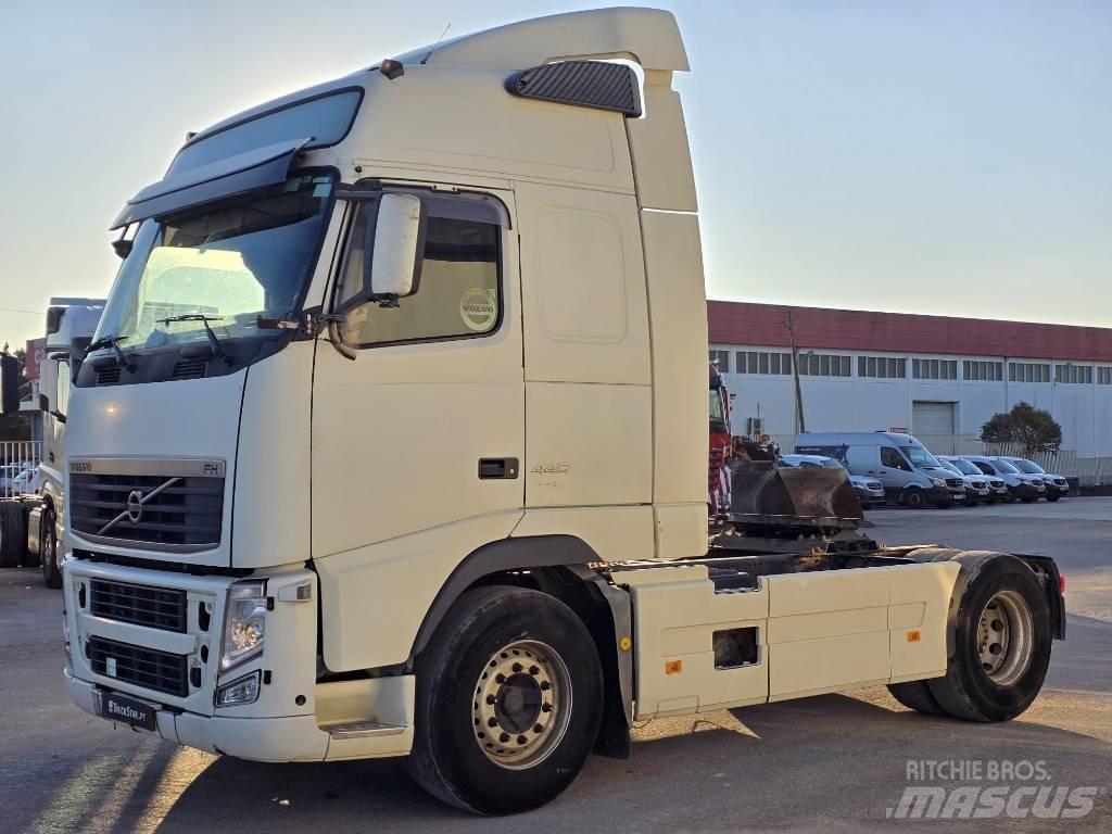 Volvo FH 13 440 Vetopöytäautot