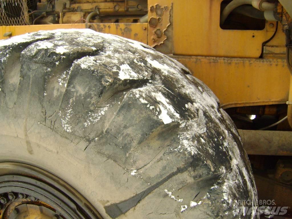 CAT 980B Pyöräkuormaajat