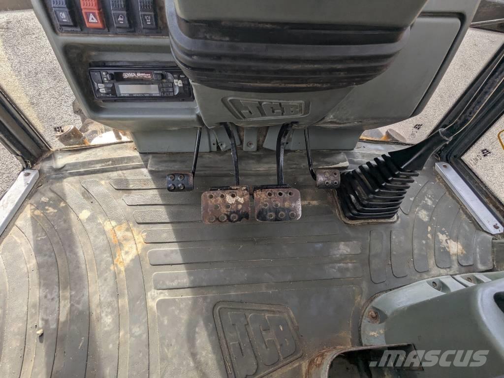 JCB 3 CX Kaivurikuormaajat