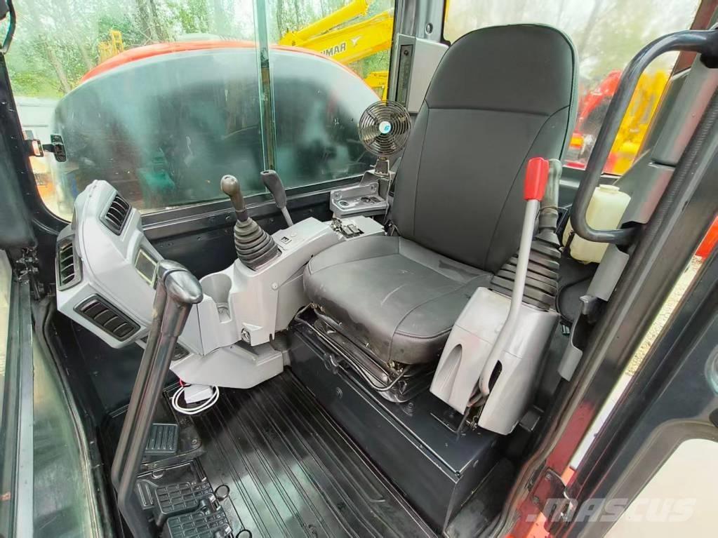 Kubota KX 165 Minikaivukoneet < 7t