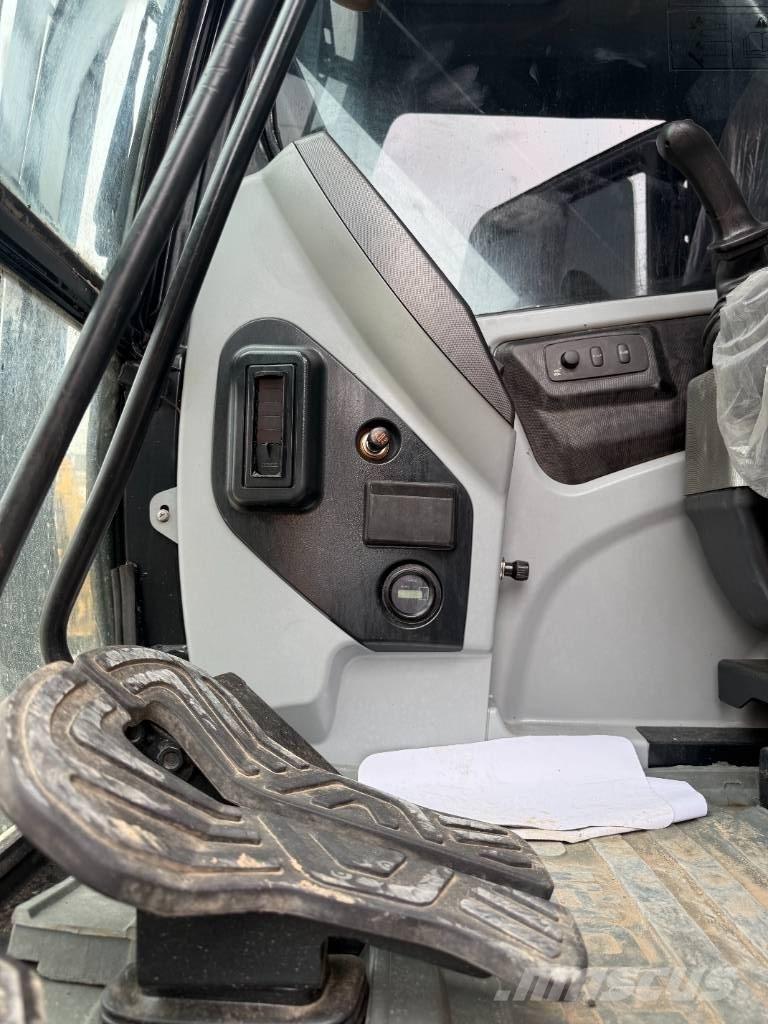 Hyundai HX 220 Telakaivukoneet
