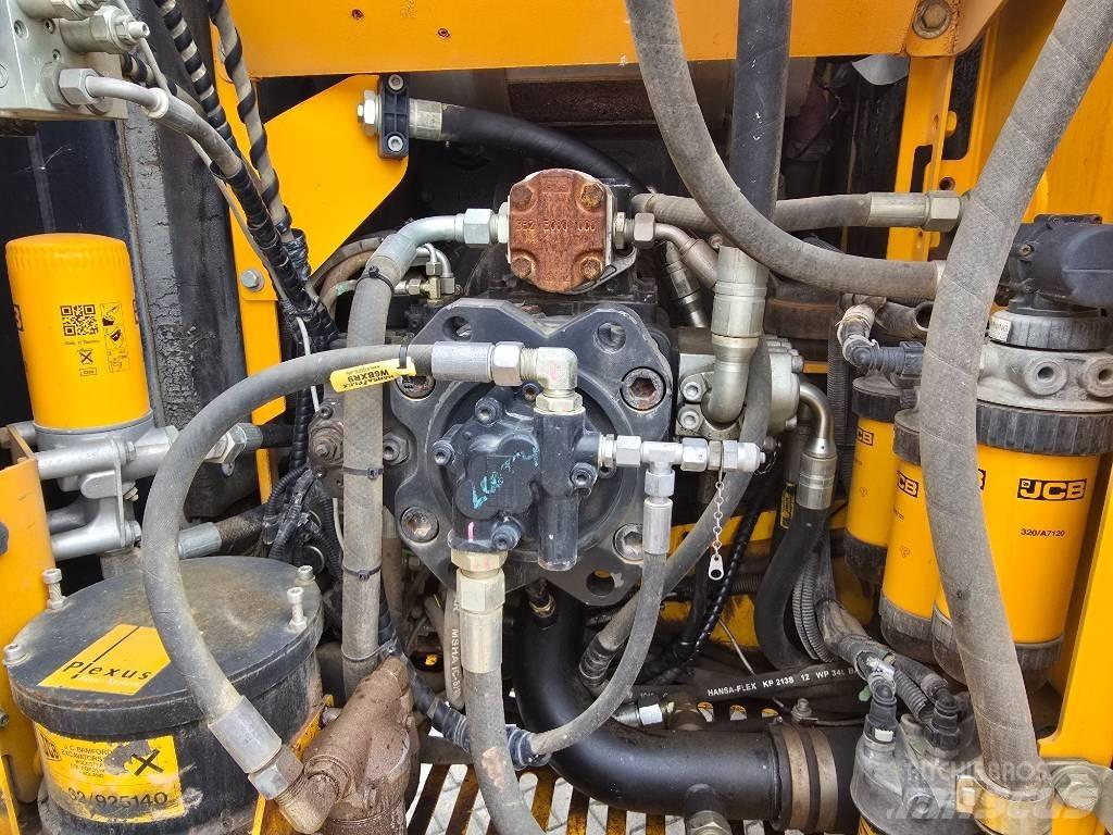 JCB JS 220 N LC Telakaivukoneet