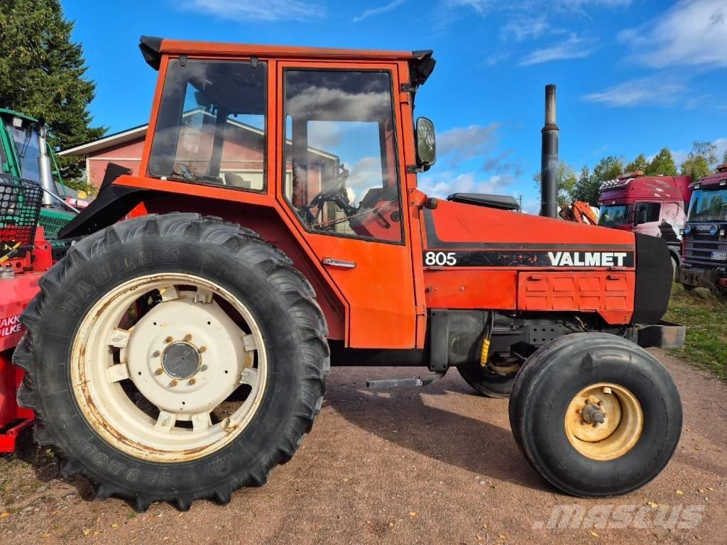 Valmet 805 Traktorit