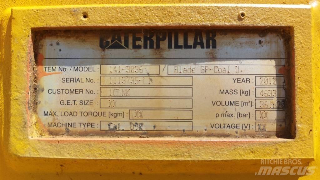 CAT D9T Telaketjupuskutraktorit