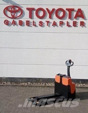 Toyota LWI 160 Lavansiirtotrukit