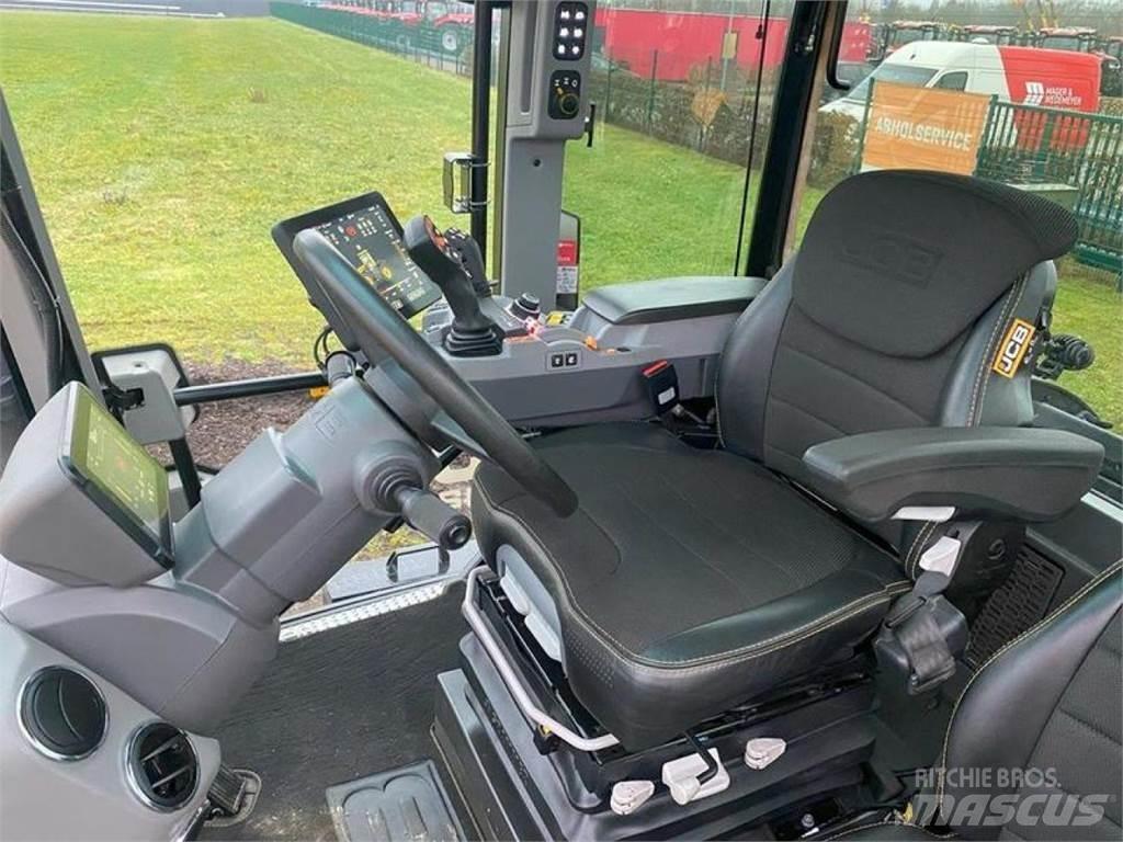 JCB 4220 ICON Traktorit