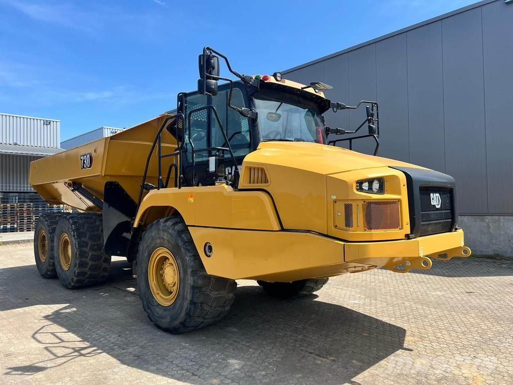 CAT 730 Maansiirtoautot