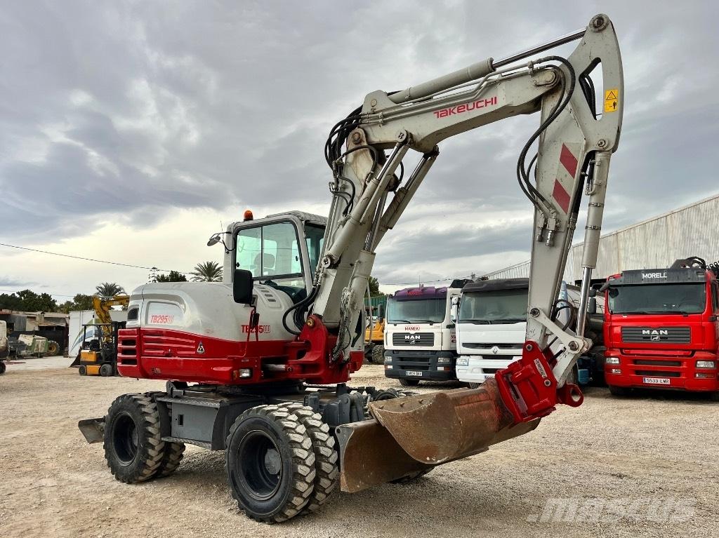 Takeuchi TB 295 W Pyöräkaivukoneet