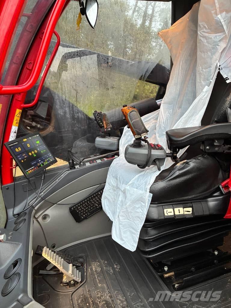 Komatsu 901 Harvesterit