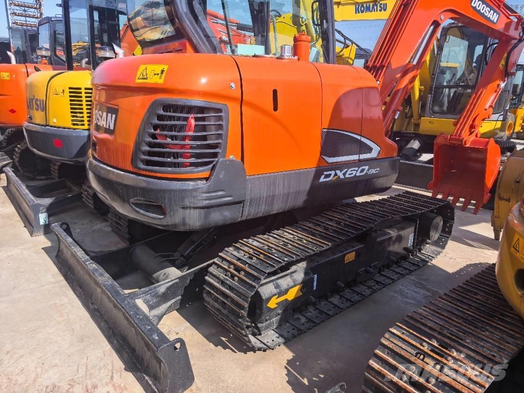 Doosan DX 60-9 C Minikaivukoneet < 7t