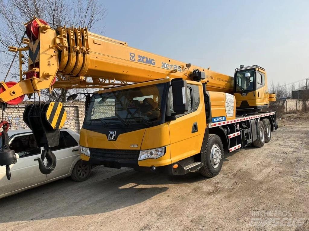XCMG QY25KA Mobiilinosturit