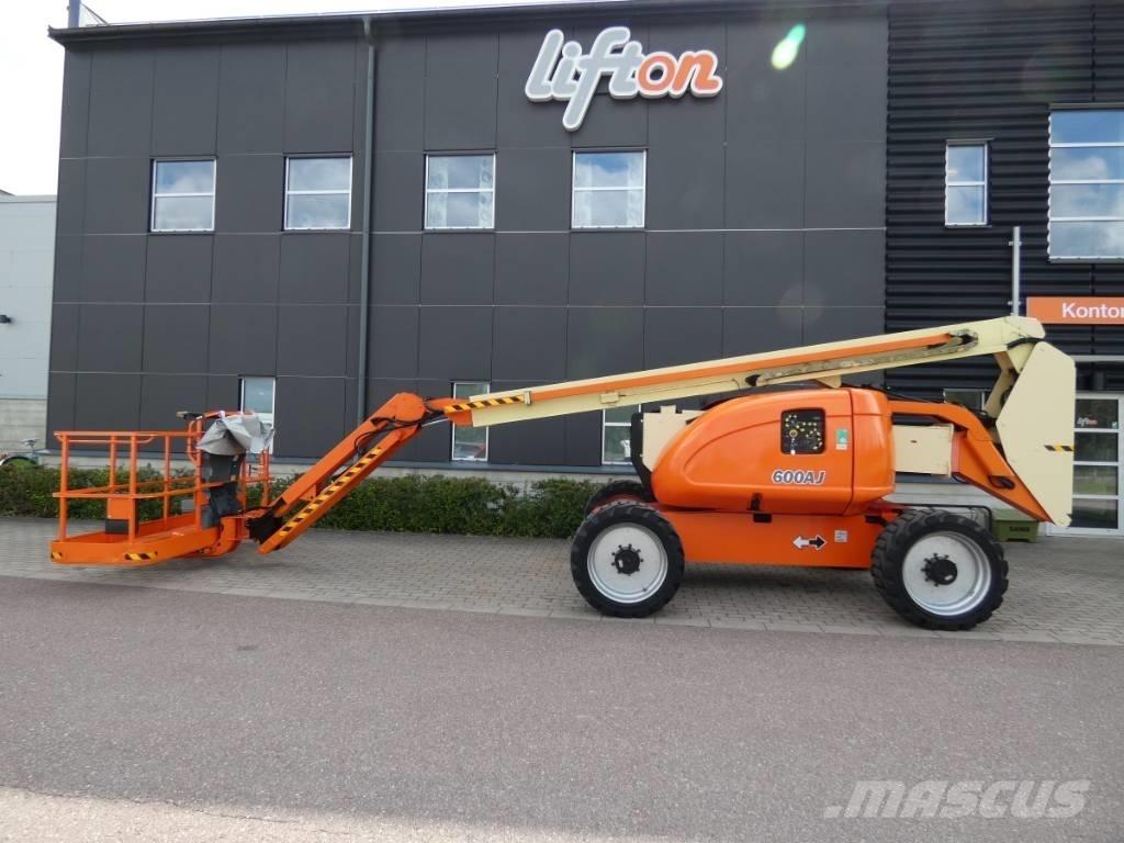 JLG 600 AJ Bomlift Kuukulkijat