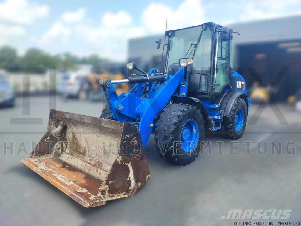 CAT 908 M Pyöräkuormaajat