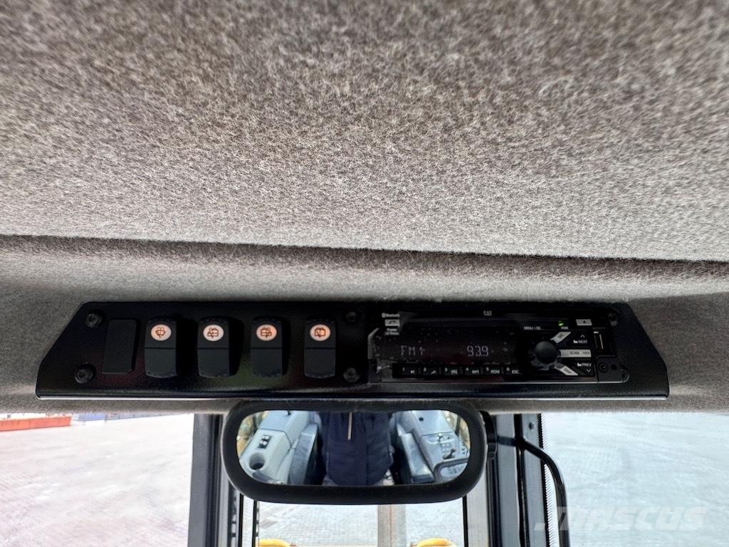 CAT D6N XL Telaketjupuskutraktorit