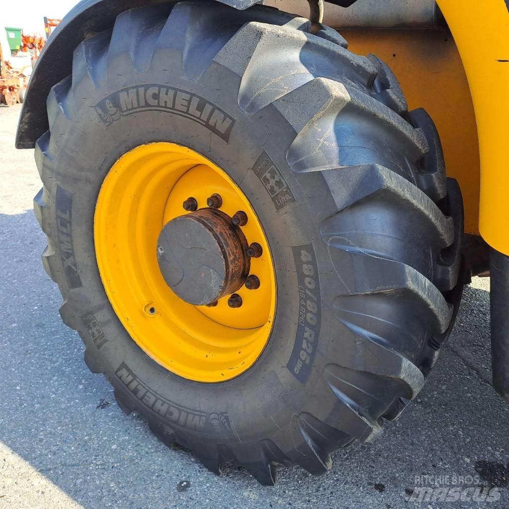 JCB 550-80 Maatalouskurottajat