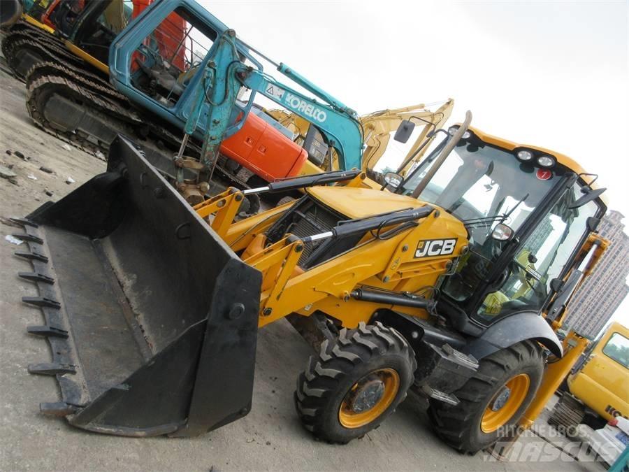 JCB 3 CX Kaivurikuormaajat