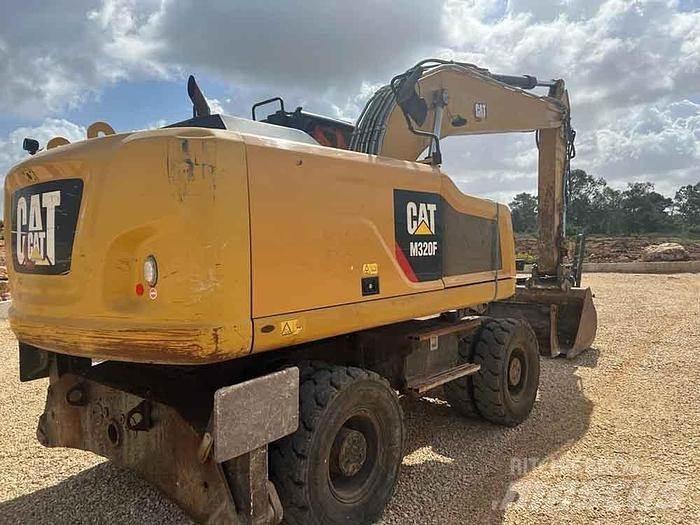 CAT M320F Erikoiskaivinkoneet