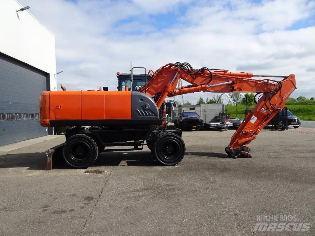 Hitachi ZX210W-3 Pyöräkaivukoneet