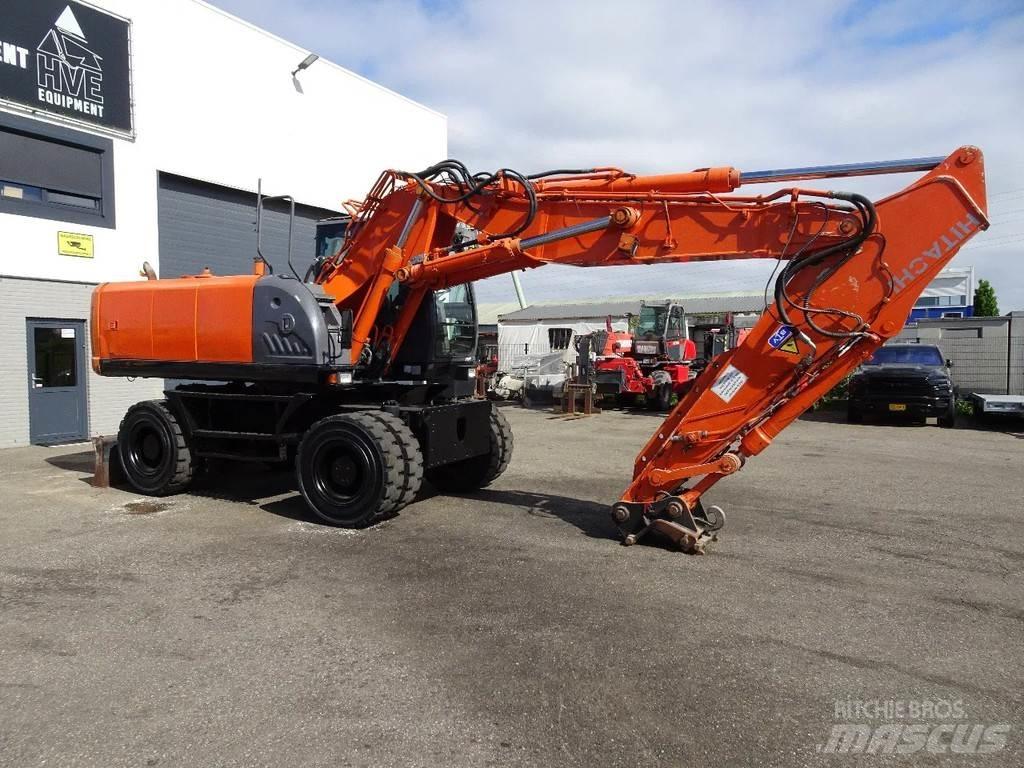 Hitachi ZX210W-3 Pyöräkaivukoneet