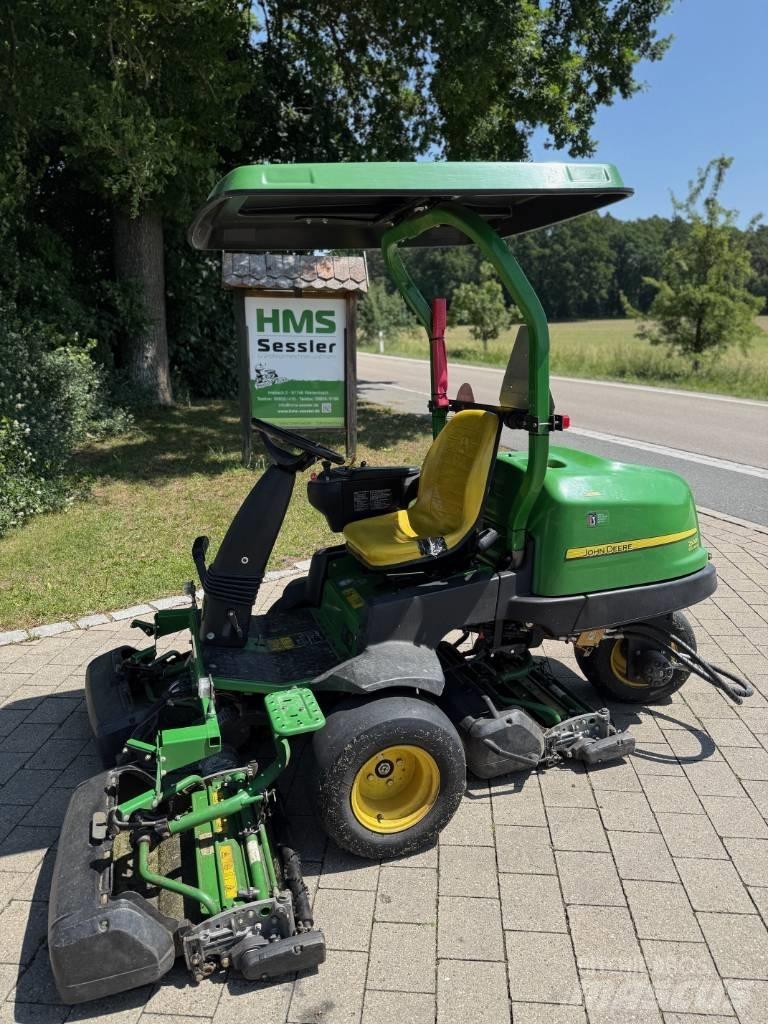 John Deere 2500 E Greenikoneet
