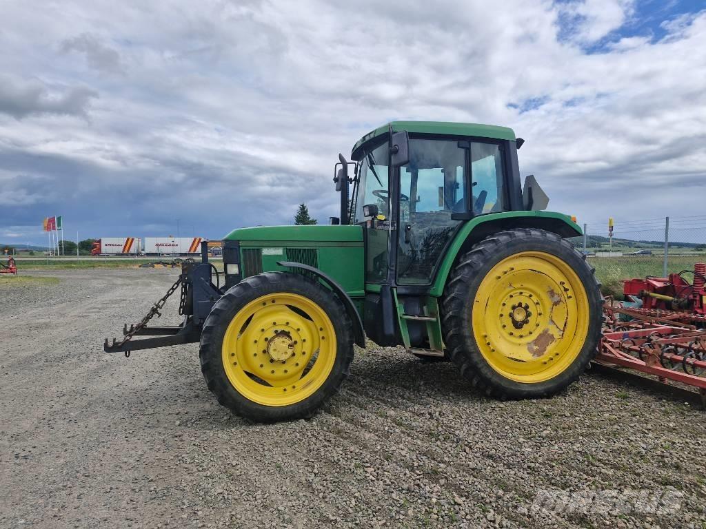 John Deere 6210 Traktorit