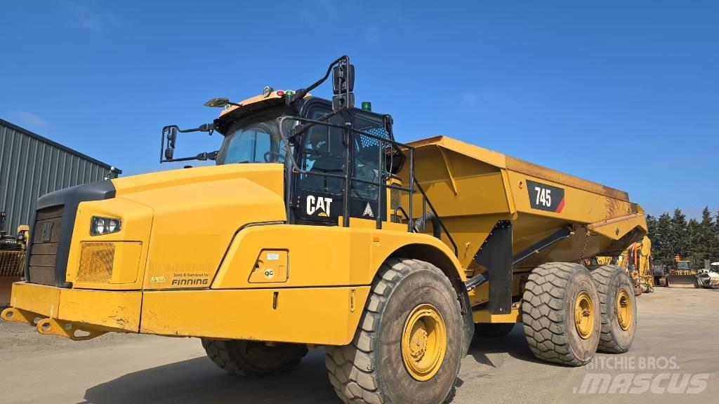 CAT 745 Dumpperit