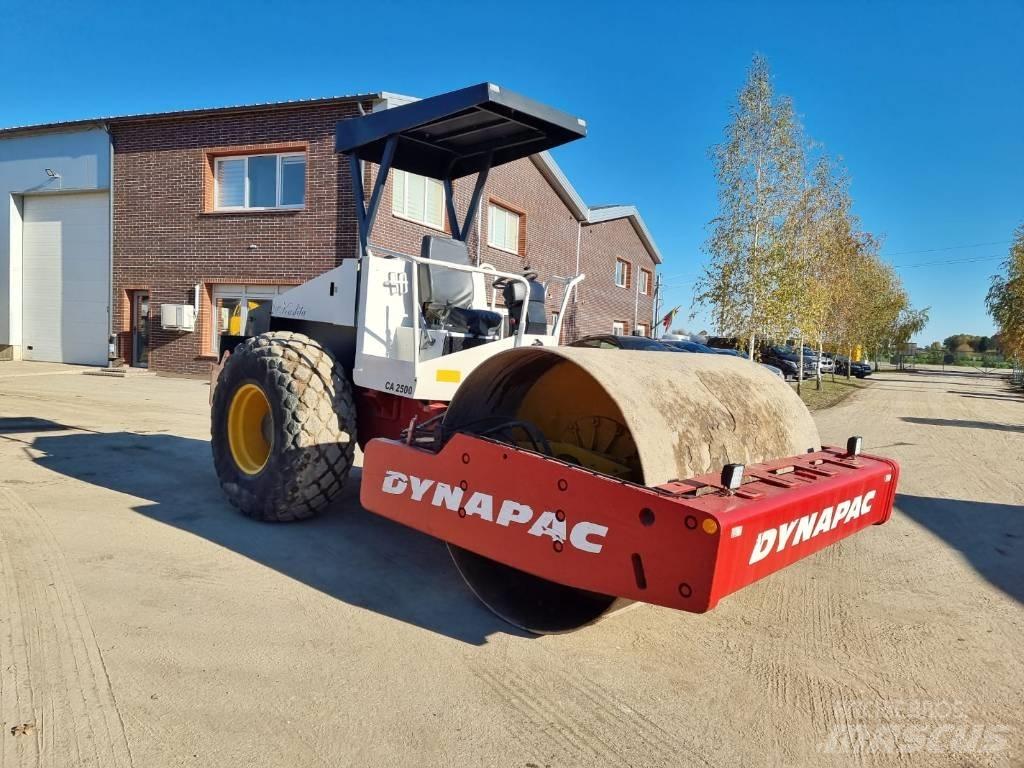 Dynapac CA 2500 Yksivalssijyrät