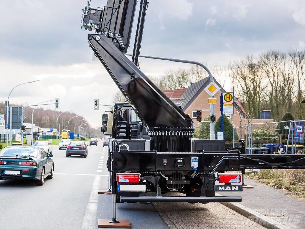 Böcker AK 37/4000 Mobiilinosturit