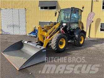 Komatsu WA80M-8 Pyöräkuormaajat