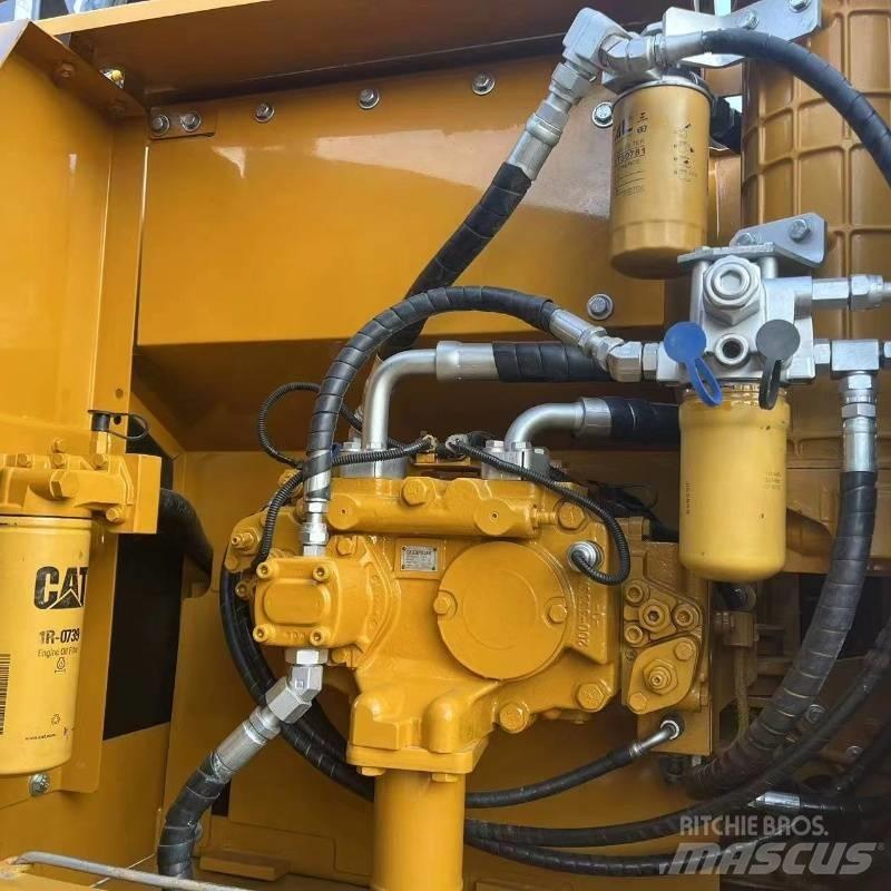 CAT 320 D Telakaivukoneet