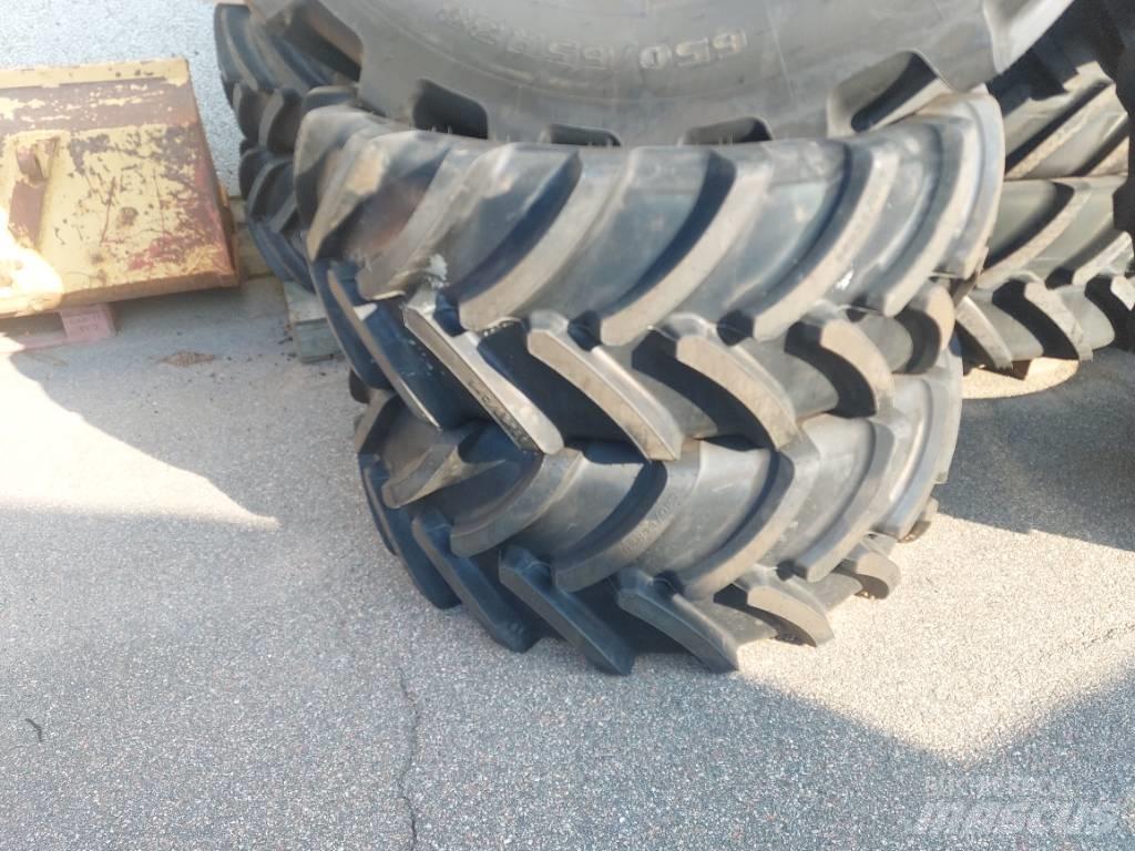 Michelin 440/65-R28 Renkaat ja vanteet