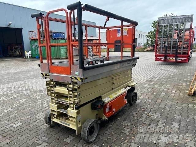 JLG 3246 ES Saksilavat