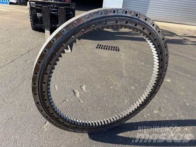 Volvo EW 140 BEARING Vaihteisto