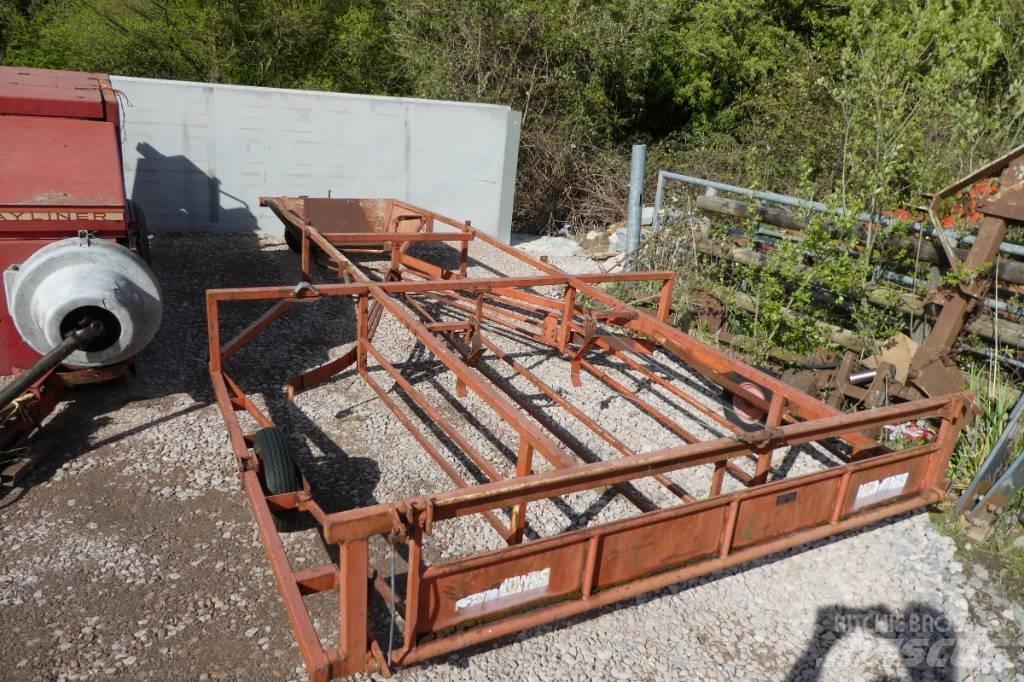 Brown bale sledge Karhottimet