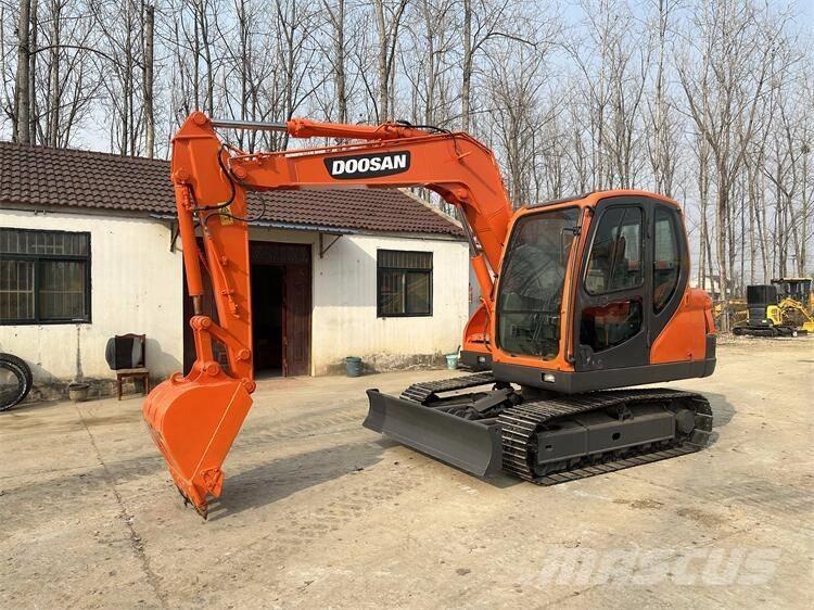 Doosan DX75 Telakaivukoneet
