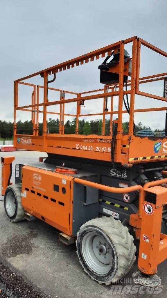 SkyJack SJ 6832 RTE Saksilavat