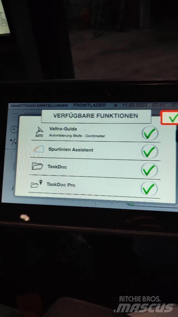 Valtra T174 eD Traktorit