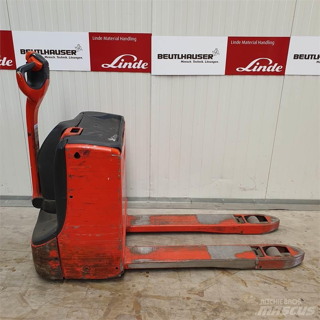 Linde T16 Lavansiirtotrukit