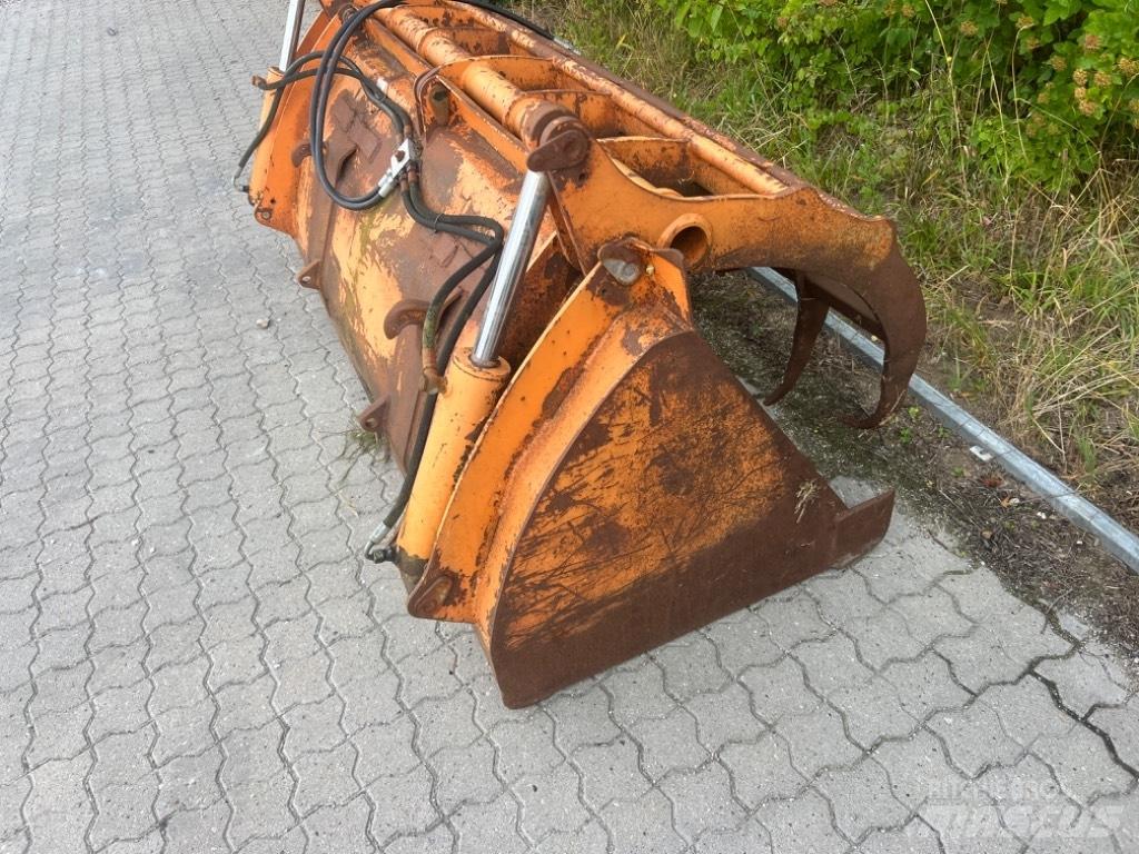  Skovl  med overfald Etukuormaimen varusteet