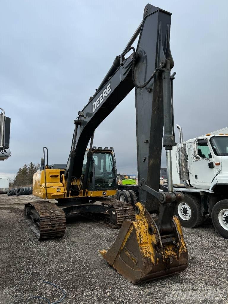 DEERE 210G LC Telakaivukoneet