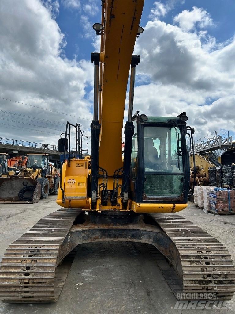 JCB JS 220 LC Telakaivukoneet