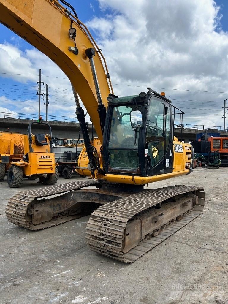 JCB JS 220 LC Telakaivukoneet