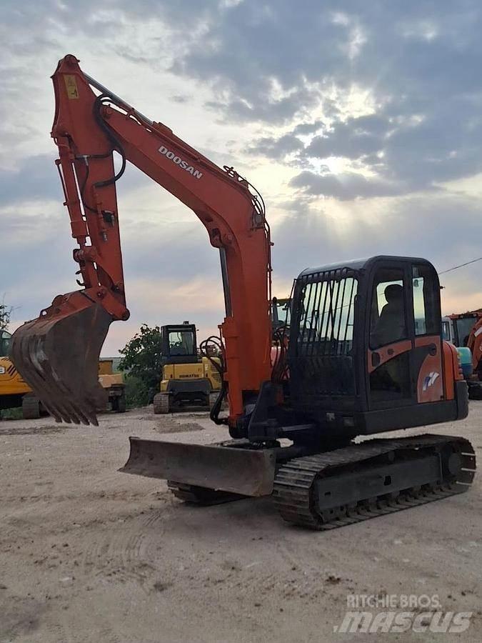 Doosan SOLAR 75V Erikoiskaivinkoneet