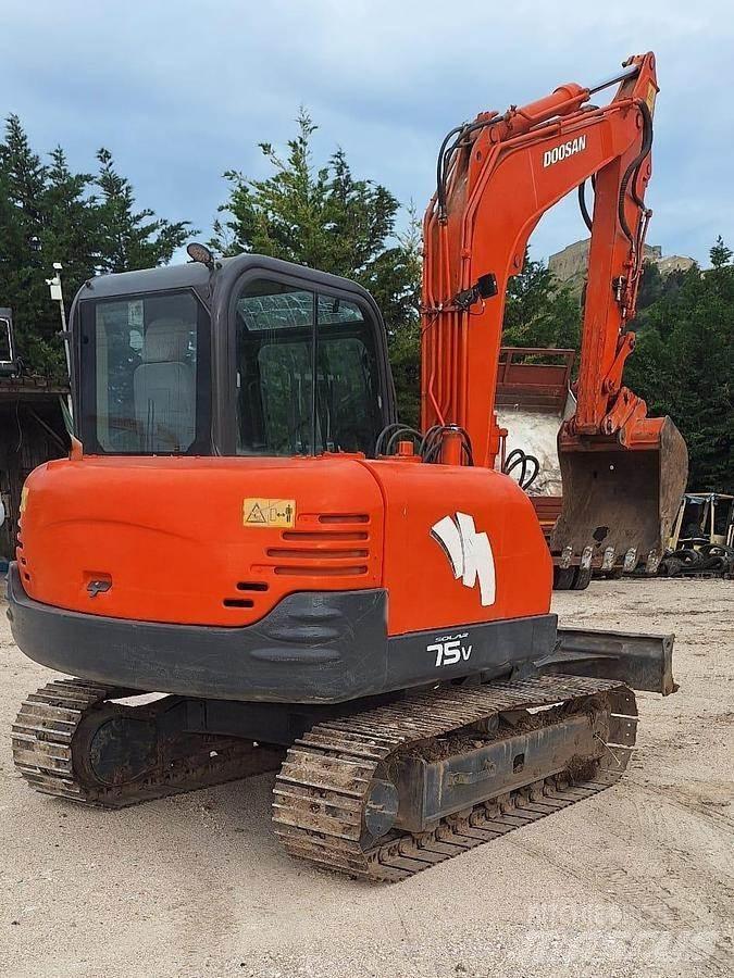 Doosan SOLAR 75V Erikoiskaivinkoneet