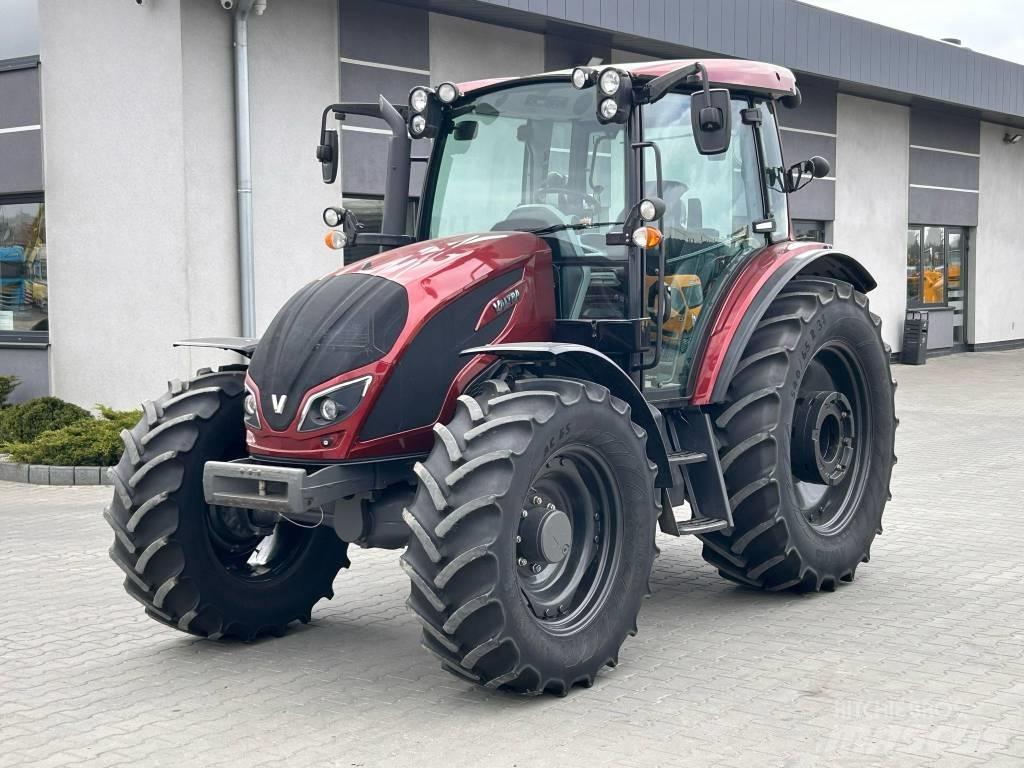 Valtra A 104 Traktorit