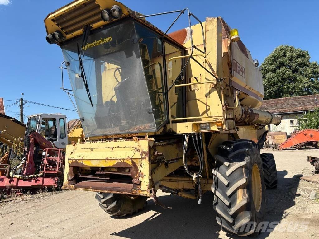New Holland TF 44 Leikkuupuimurit