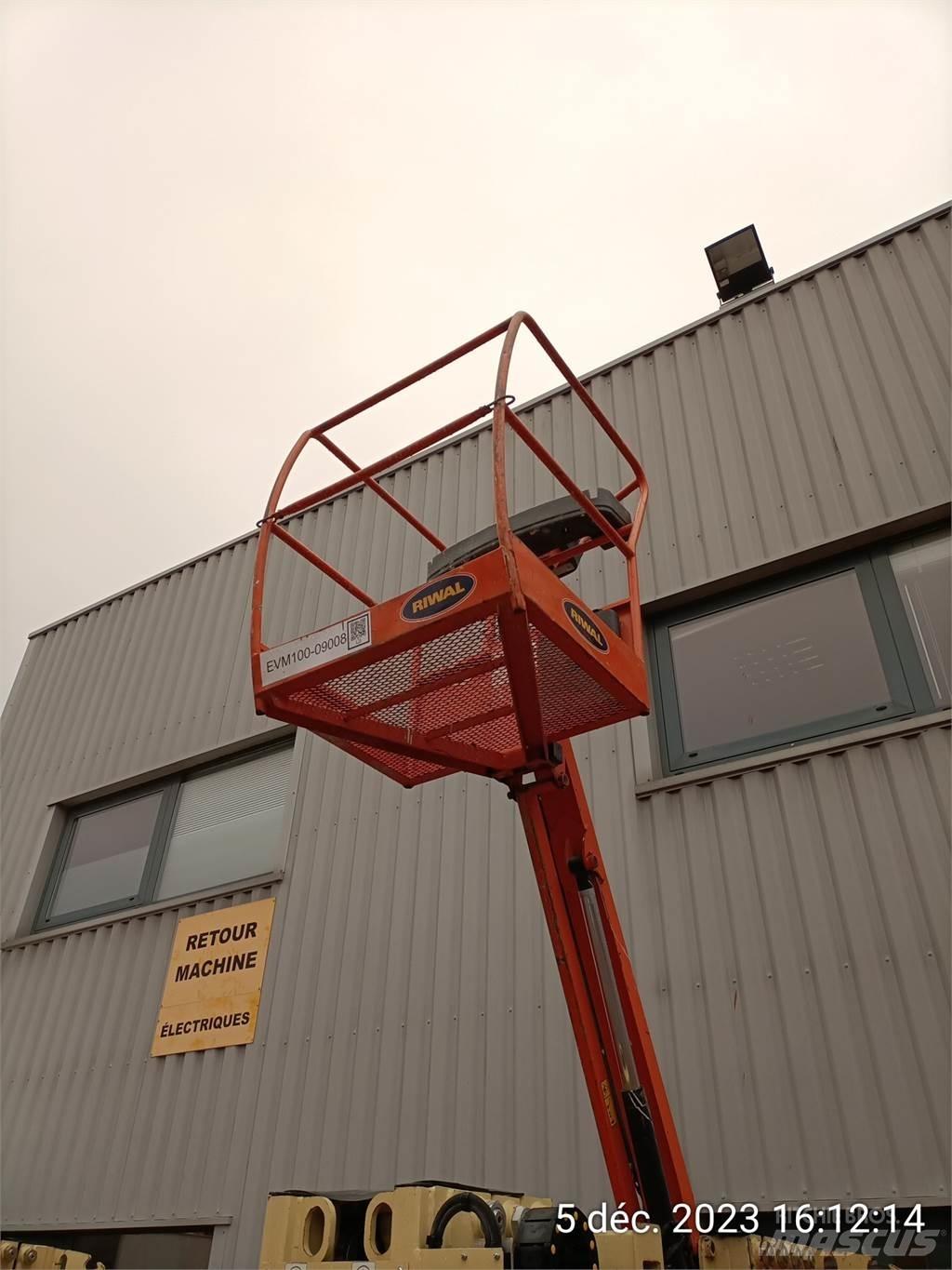 JLG T10E Muut henkilönosturit